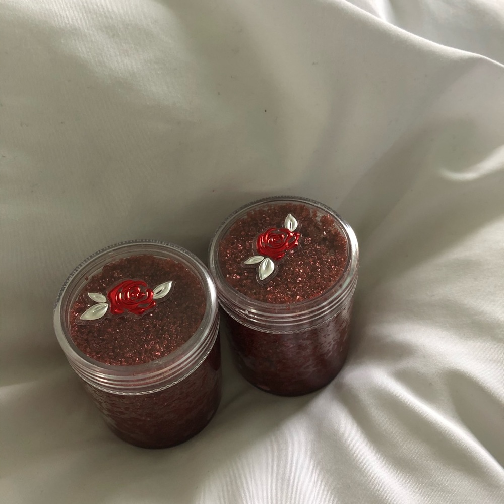 Cherry Roses Moisturizing Lip Scrub - Picture 3 of 5